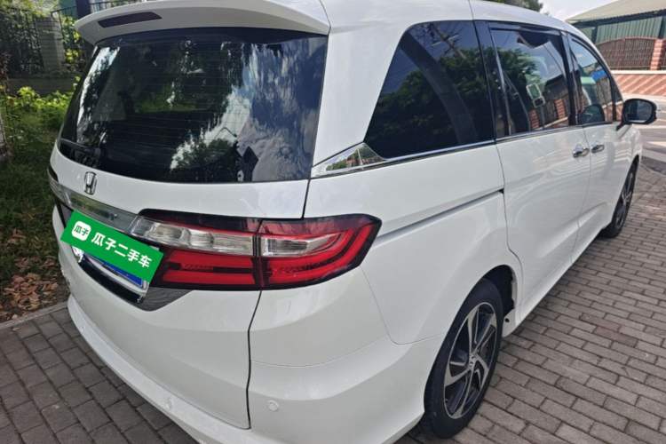 Used Honda Odyssey 2015 2.4L Smart Edition Rear Right 45 Deg