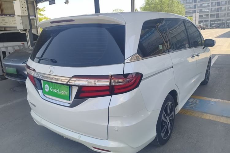Used Honda Odyssey 2015 Revised 2.4L Luxury Edition Rear Right 45 Deg