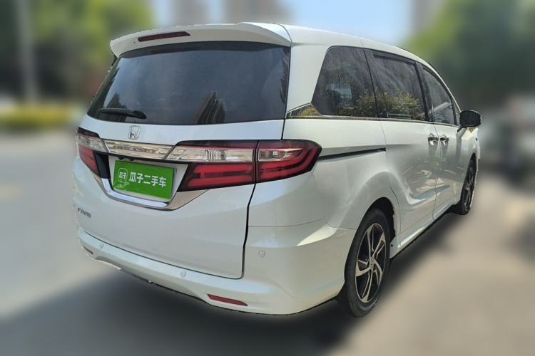 Used Honda Odyssey 2015 Updated Version 2.4L Smart Edition Rear Right 45 Deg