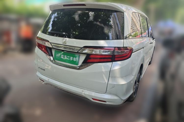 Used Honda Odyssey 2015 Updated Version 2.4L Smart Edition Rear Right 45 Deg