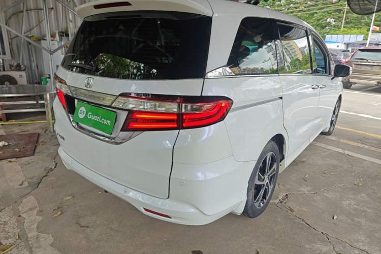 Used Honda Odyssey 2015 Revised 2.4L Luxury Edition Rear Right 45 Deg