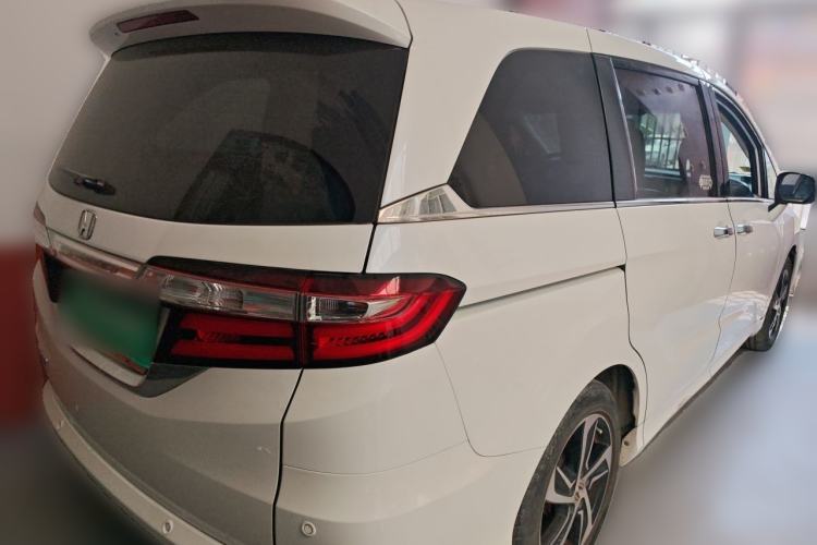 Used Honda Odyssey 2015 2.4L Luxury Edition Rear Right 45 Deg