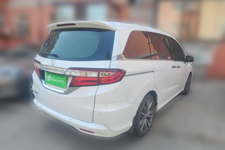 Used Honda Odyssey 2015 Updated Version 2.4L Smart Edition Rear Right 45 Deg