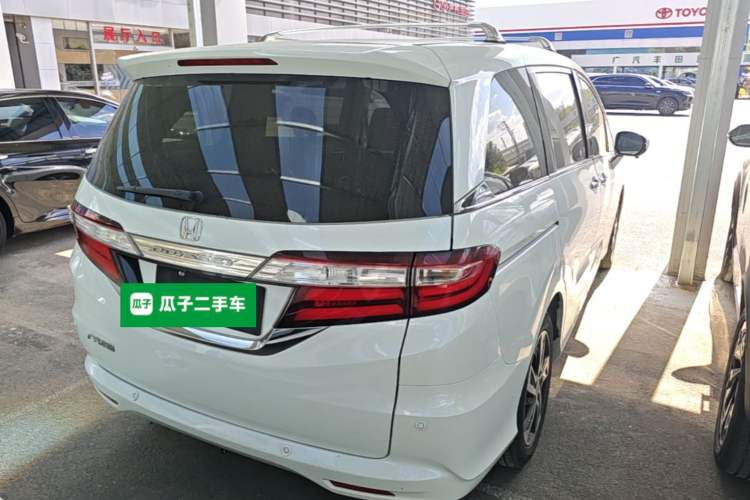 Used Honda Odyssey 2015 Updated Version 2.4L Smart Edition Rear Right 45 Deg