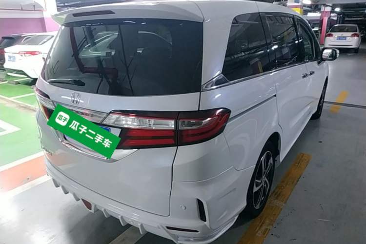 Used Honda Odyssey 2015 2.4L Smart Edition Rear Right 45 Deg