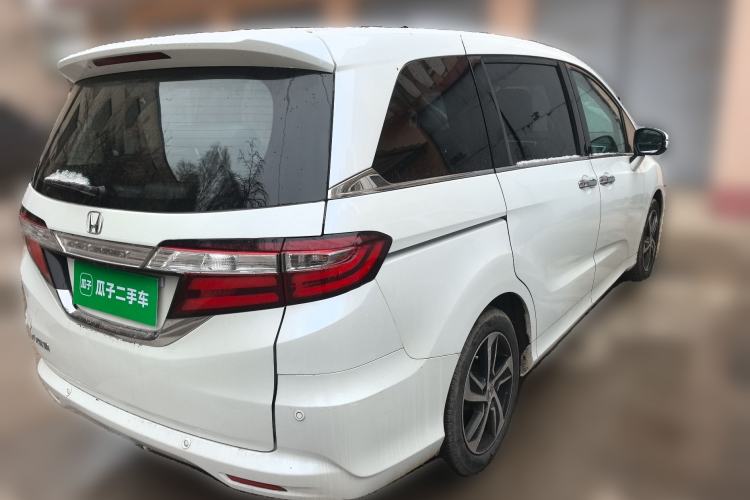 Used Honda Odyssey 2015 Revised Version 2.4L Supreme Edition Rear Right 45 Deg