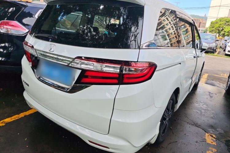 Used Honda Odyssey 2015 2.4L Comfort Edition Rear Right 45 Deg