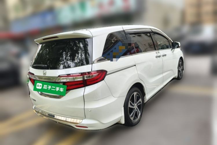 Used Honda Odyssey 2015 Updated Version 2.4L Smart Edition Rear Right 45 Deg