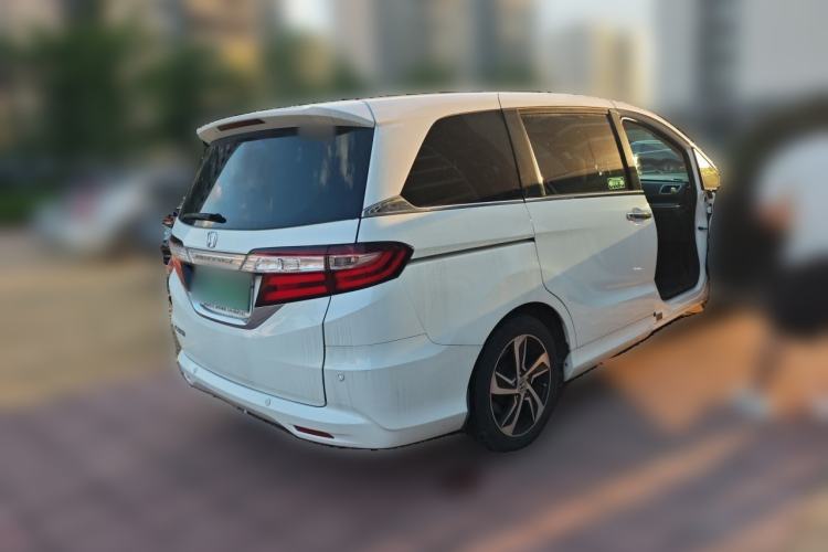 Used Honda Odyssey 2015 Updated Version 2.4L Smart Edition Rear Right 45 Deg