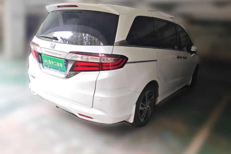 Used Honda Odyssey 2015 Updated Version 2.4L Smart Edition Rear Right 45 Deg