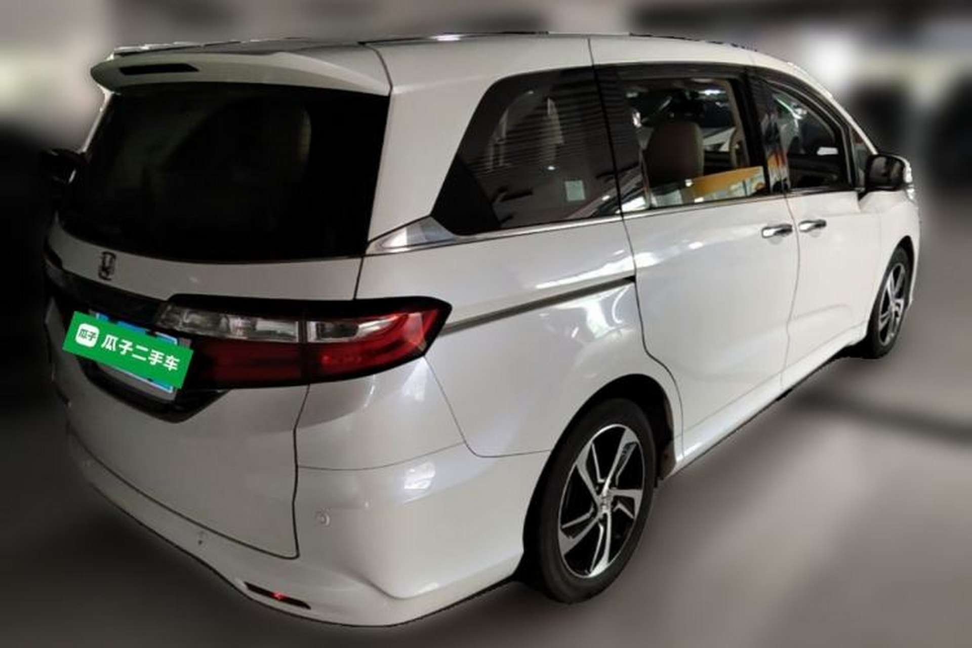 Used Honda Odyssey 2015 Revised 2.4L Luxury Edition Rear Right 45 Deg