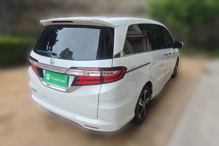 Used Honda Odyssey 2015 Revised Version 2.4L Supreme Edition Rear Right 45 Deg