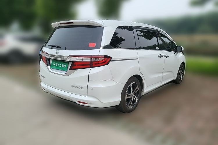Used Honda Odyssey 2015 Updated Version 2.4L Smart Edition Rear Right 45 Deg