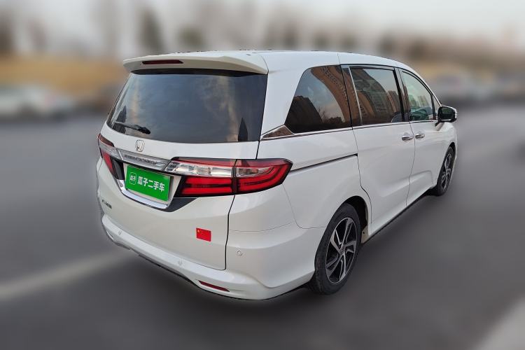 Used Honda Odyssey 2015 2.4L Luxury Edition Rear Right 45 Deg