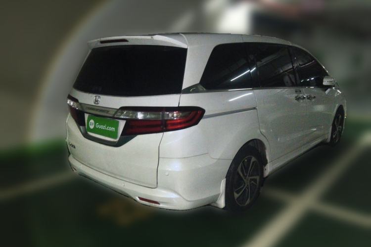 Used Honda Odyssey 2015 Updated Version 2.4L Smart Edition Rear Right 45 Deg