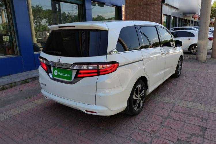 Used Honda Odyssey 2015 Revised Version 2.4L Supreme Edition Rear Right 45 Deg