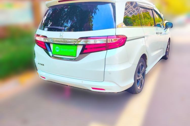 Used Honda Odyssey 2015 Updated Version 2.4L Smart Edition Rear Right 45 Deg