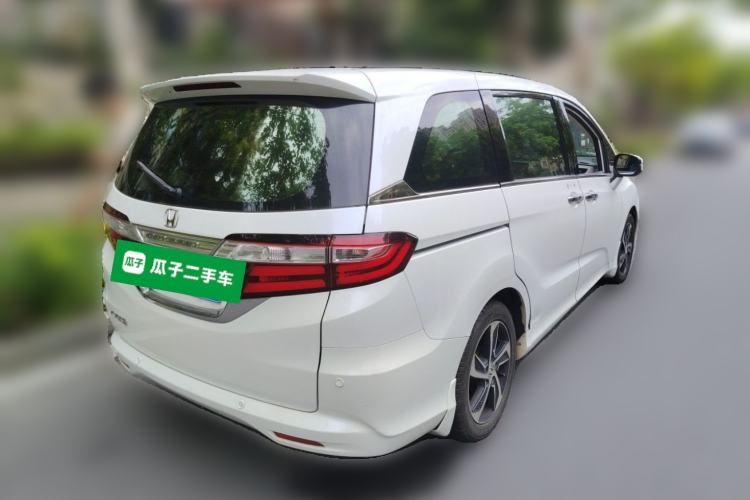 Used Honda Odyssey 2015 2.4L Luxury Edition Rear Right 45 Deg