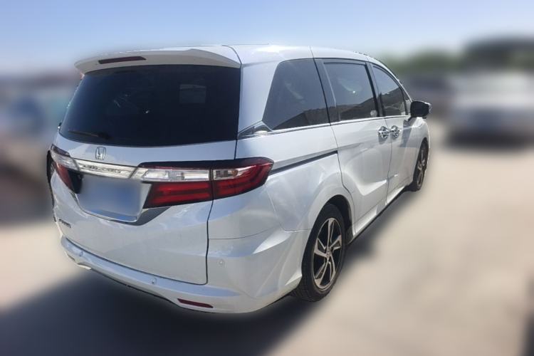 Used Honda Odyssey 2015 Revised Version 2.4L Supreme Edition Rear Right 45 Deg