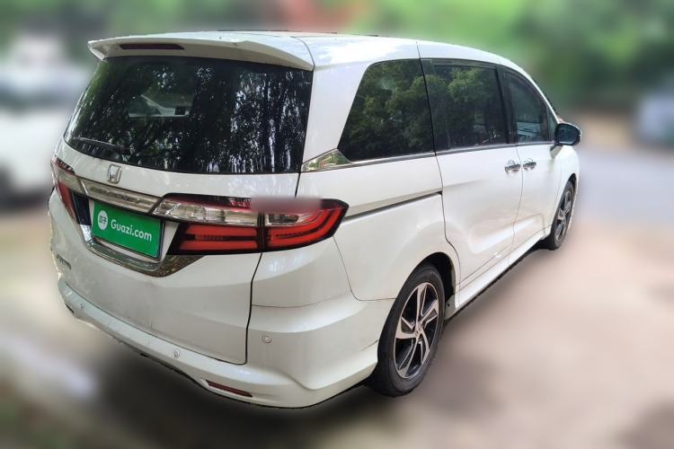 Used Honda Odyssey 2015 Revised Version 2.4L Supreme Edition Rear Right 45 Deg