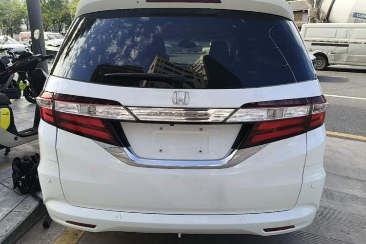 Used Honda Odyssey 2015 Updated Version 2.4L Smart Edition Rear