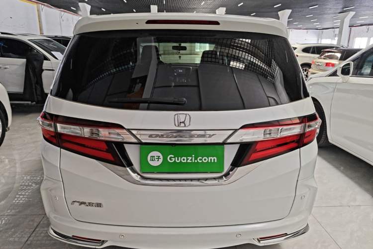 Used Honda Odyssey 2015 Updated 2.4L Smart Cool Version Rear