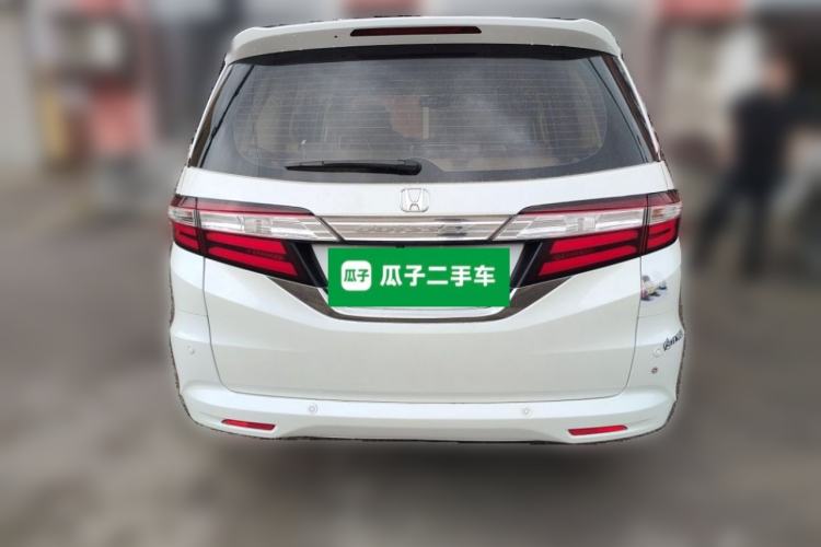 Used Honda Odyssey 2015 Revised 2.4L Luxury Edition Rear