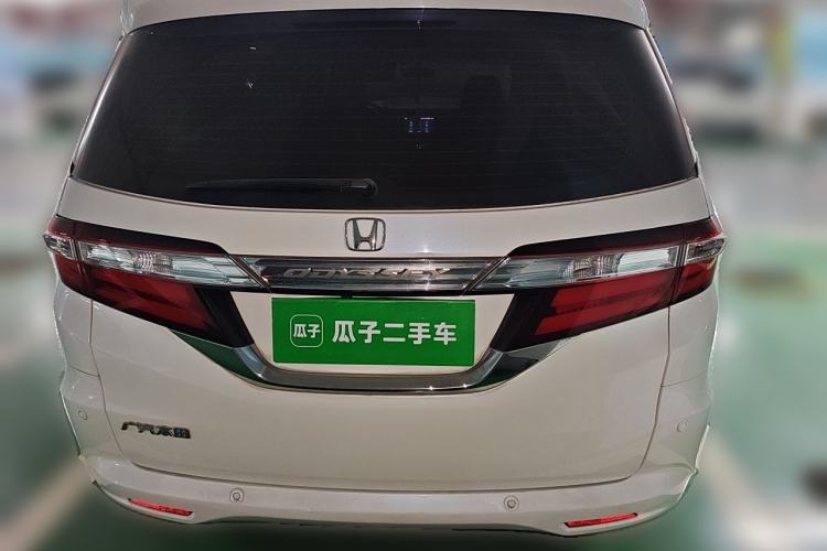 Used Honda Odyssey 2015 Revised 2.4L Luxury Edition Rear