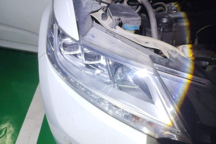 Used Honda Odyssey 2015 Updated Version 2.4L Smart Edition Right Front Headlight