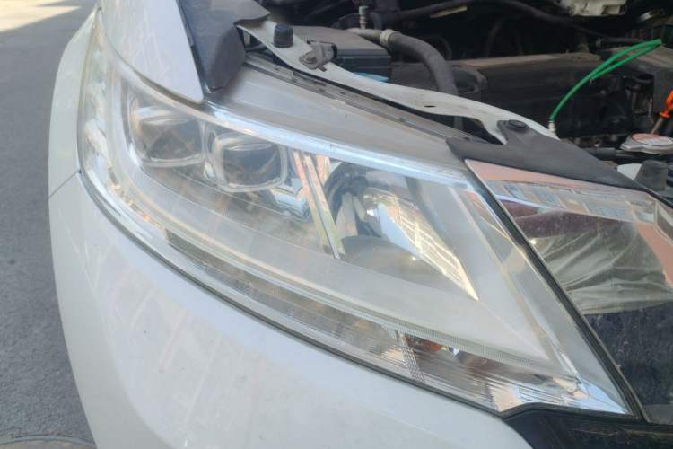 Used Honda Odyssey 2015 Updated Version 2.4L Smart Edition Right Front Headlight