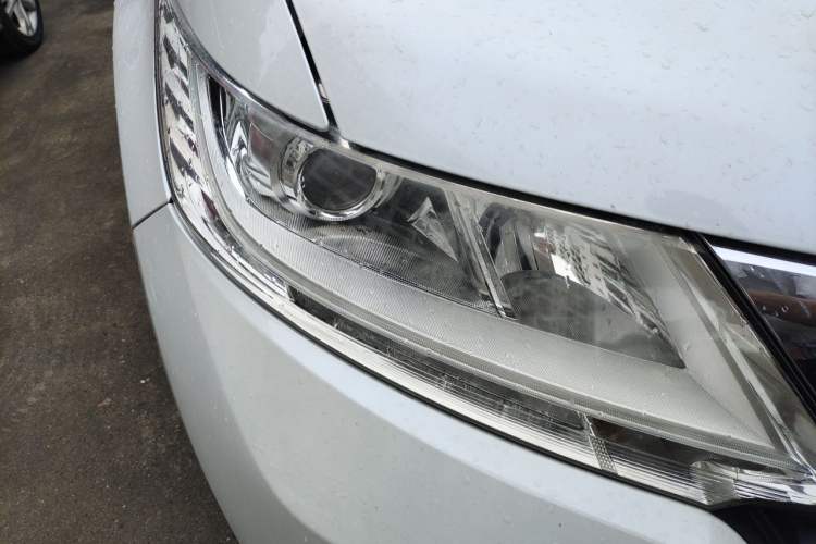 Used Honda Odyssey 2015 Revised 2.4L Luxury Edition Right Front Headlight
