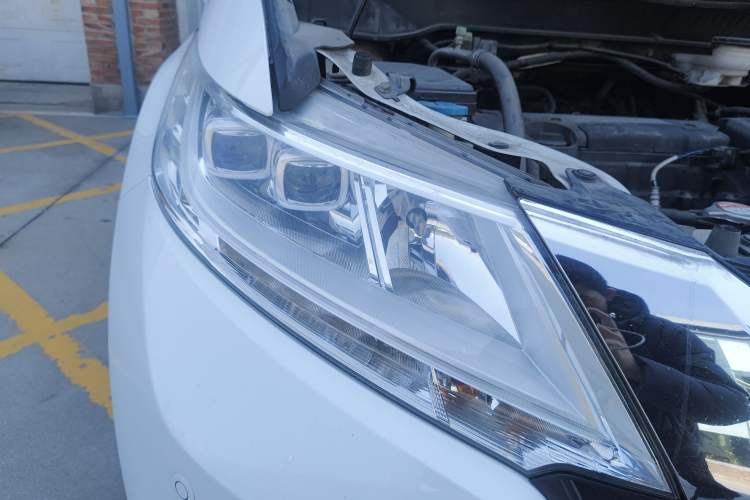 Used Honda Odyssey 2015 Revised Version 2.4L Supreme Edition Right Front Headlight