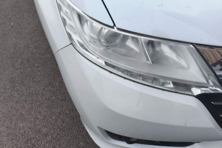 Used Honda Odyssey 2015 Revised Version 2.4L Comfort Edition Right Front Headlight