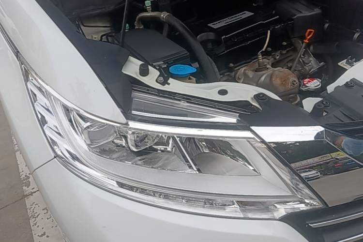 Used Honda Odyssey 2015 Updated Version 2.4L Smart Edition Right Front Headlight