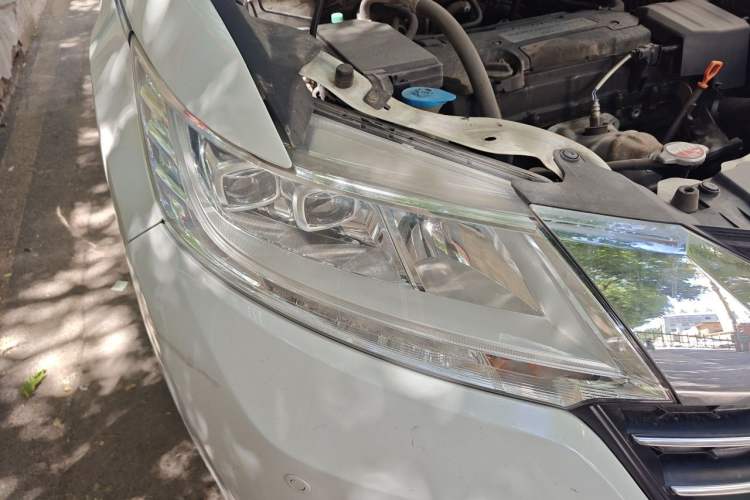 Used Honda Odyssey 2015 Updated Version 2.4L Smart Edition Right Front Headlight