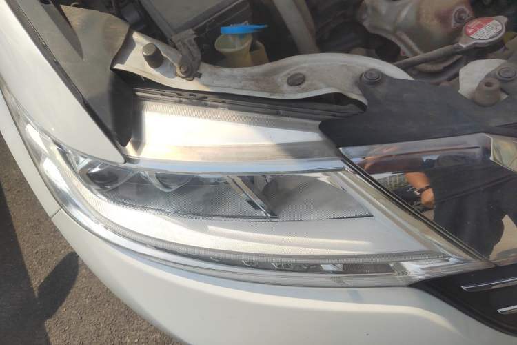 Used Honda Odyssey 2015 2.4L Smart Edition Right Front Headlight