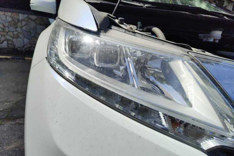 Used Honda Odyssey 2015 2.4L Smart Edition Right Front Headlight