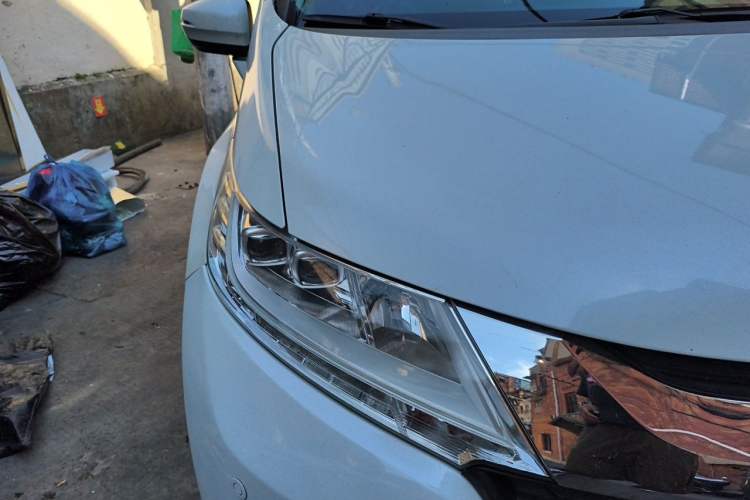 Used Honda Odyssey 2015 2.4L Supreme Edition Right Front Headlight