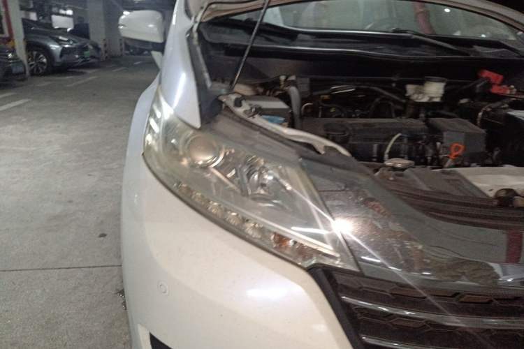 Used Honda Odyssey 2015 Revised 2.4L Luxury Edition Right Front Headlight