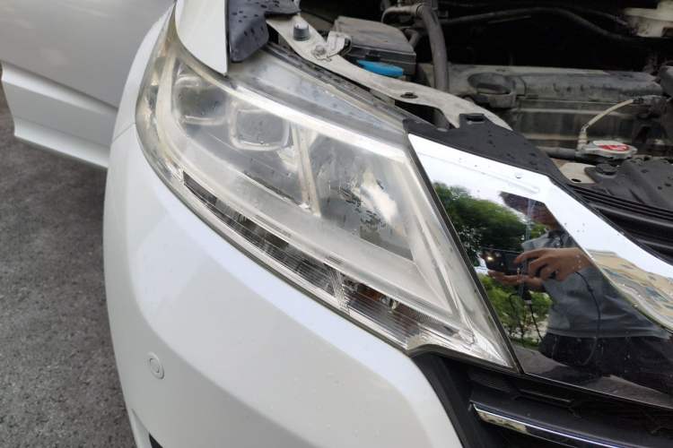 Used Honda Odyssey 2015 Updated Version 2.4L Smart Edition Right Front Headlight