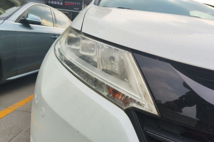 Used Honda Odyssey 2015 2.4L Smart Edition Right Front Headlight