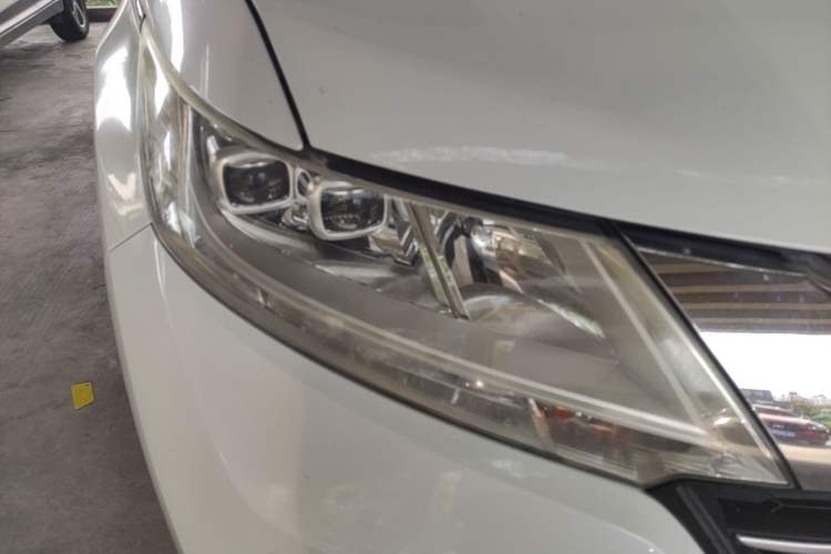 Used Honda Odyssey 2015 2.4L Smart Edition Right Front Headlight