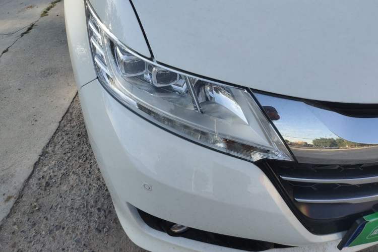 Used Honda Odyssey 2015 Updated Version 2.4L Smart Edition Right Front Headlight