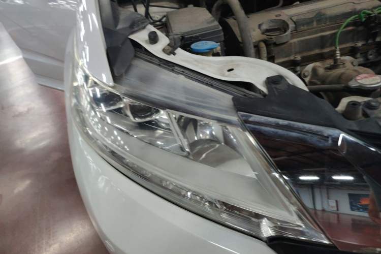 Used Honda Odyssey 2015 Revised Version 2.4L Supreme Edition Right Front Headlight