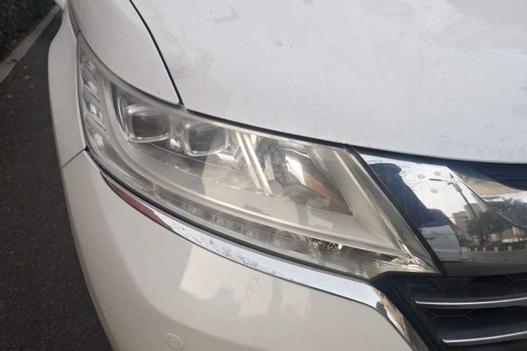 Used Honda Odyssey 2015 2.4L Smart Edition Right Front Headlight