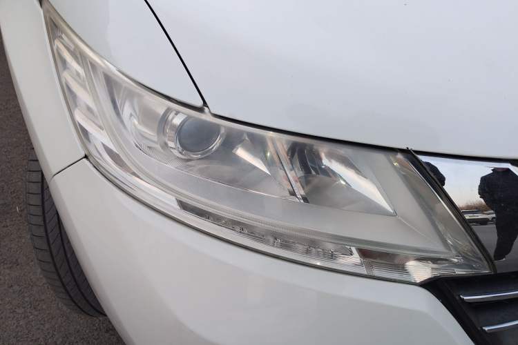 Used Honda Odyssey 2015 2.4L Luxury Edition Right Front Headlight
