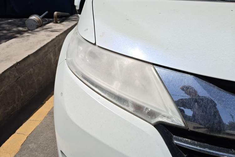 Used Honda Odyssey 2015 2.4L Comfort Edition Right Front Headlight