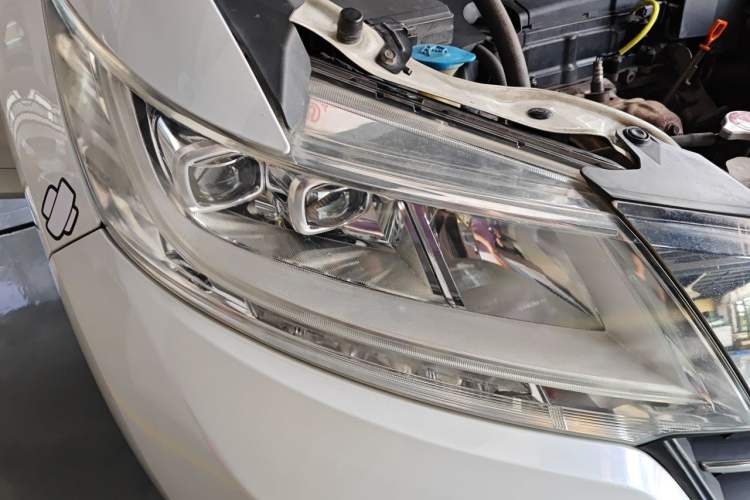 Used Honda Odyssey 2015 Revised Version 2.4L Supreme Edition Right Front Headlight