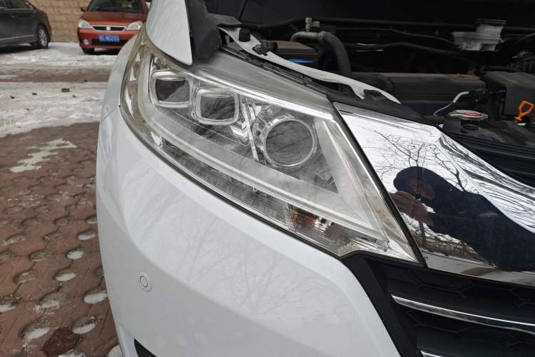 Used Honda Odyssey 2015 2.4L Smart Edition Right Front Headlight