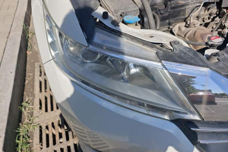 Used Honda Odyssey 2015 2.4L Luxury Edition Right Front Headlight